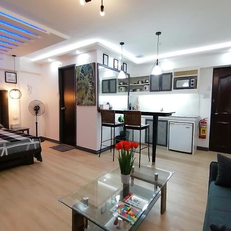 מקטאן Condo Azur Suites E507 Near Airport, Netflix, Stylish, Cozy With Swimming Pool מראה חיצוני תמונה