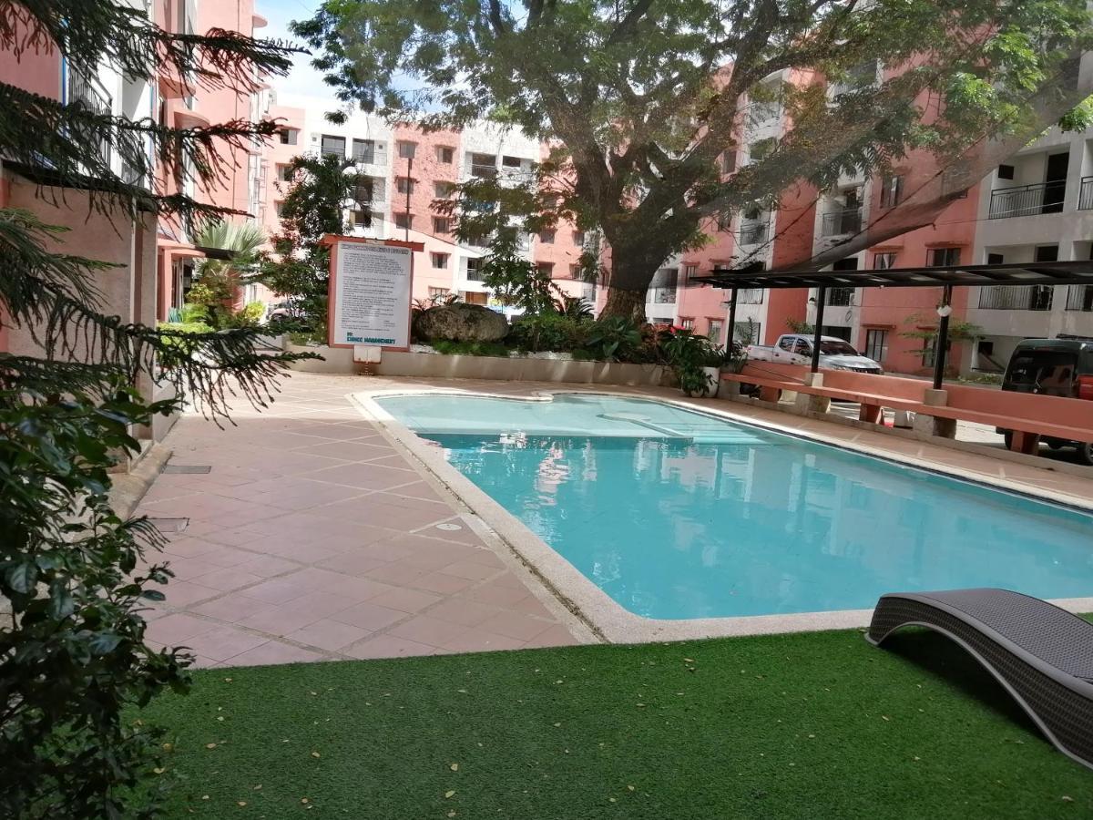 מקטאן Condo Azur Suites E507 Near Airport, Netflix, Stylish, Cozy With Swimming Pool מראה חיצוני תמונה