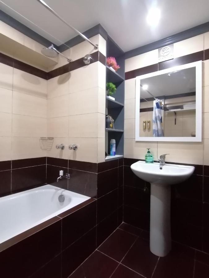 מקטאן Condo Azur Suites E507 Near Airport, Netflix, Stylish, Cozy With Swimming Pool מראה חיצוני תמונה